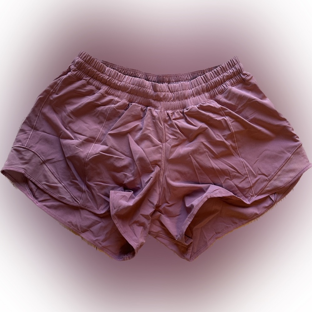 Lululemon Hotty Hot Short II (Long 4") Size 10 Tall - Picture 2 of 6